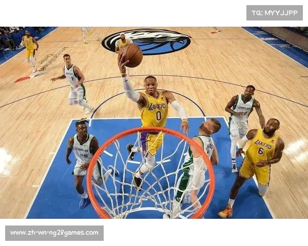 里夫斯凭借火热手感绝杀三分球展现超强竞技状态令人瞩目 里夫斯凭借火热手感绝杀三分球展现超强竞技状态令人瞩目